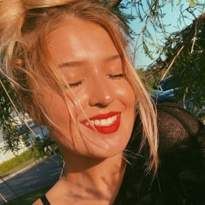 Meet your Posher, Katieellen